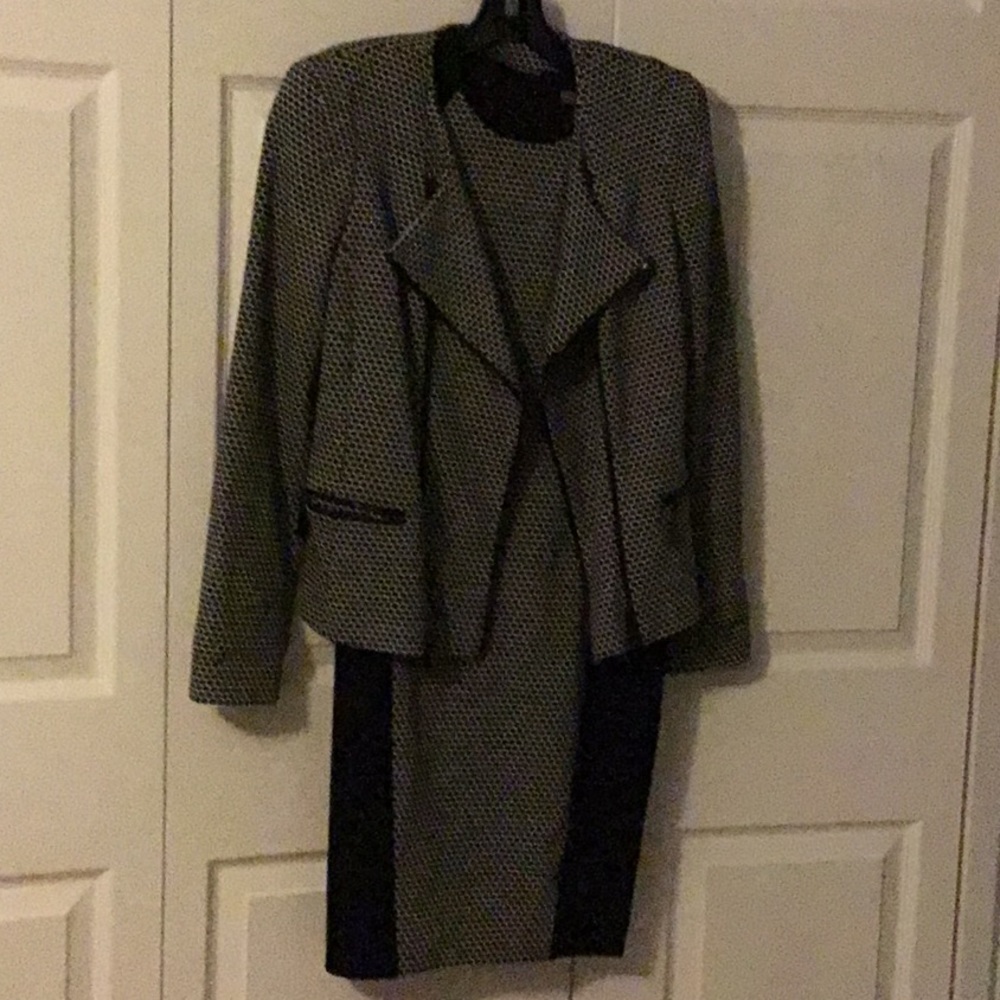 Black and white Vince Camuto dress and jacket.